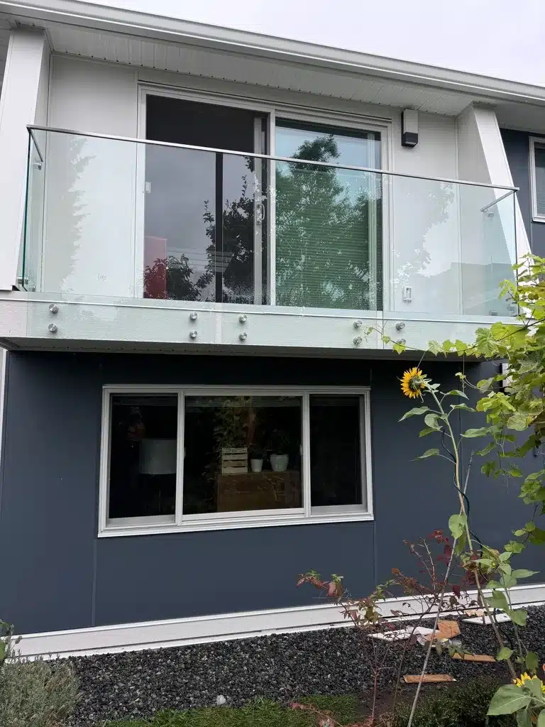 Glass Railing Project (19)